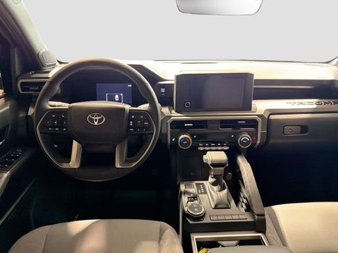 Certified 2025 Toyota Tacoma SR5 image 19