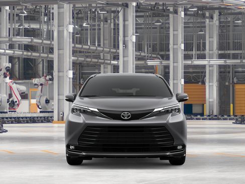 New 2026 Toyota Sienna XLE AWD/4WD image 19