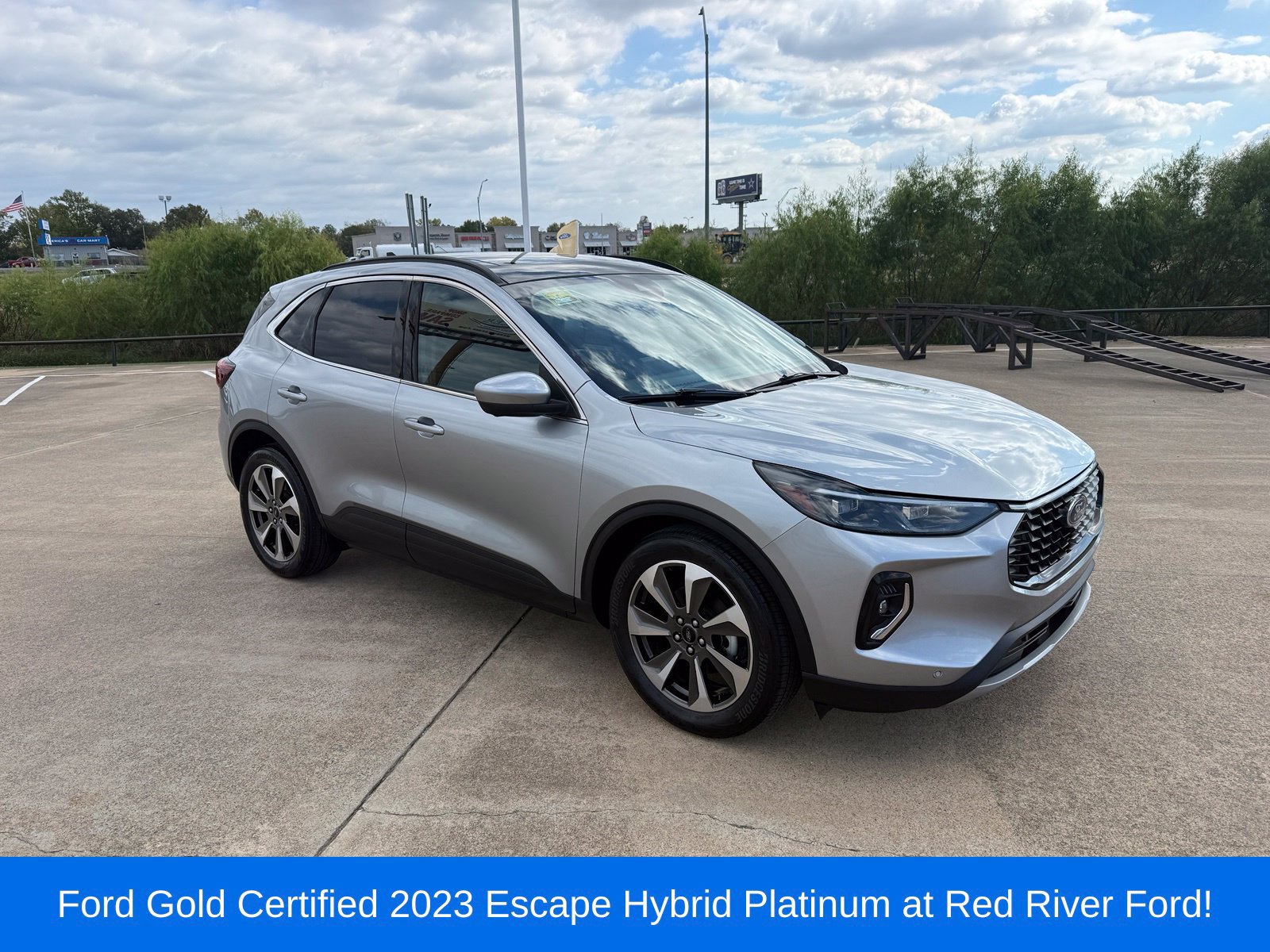 Certified 2023 Ford Escape Platinum FWD image 3