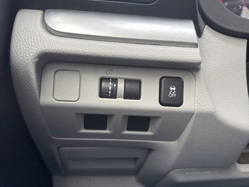 Used 2015 Subaru Forester 2.5i Premium w/ All-Weather Package image 25