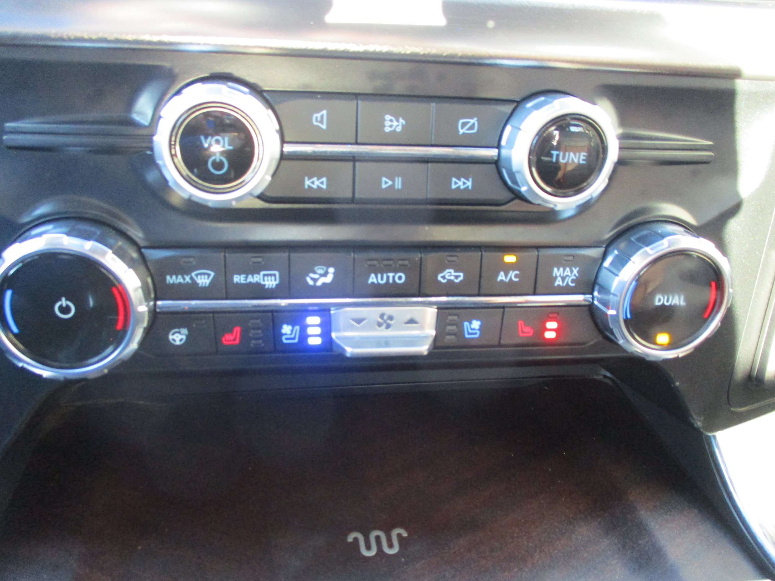Used 2023 Ford F150 King Ranch w/ Equipment Group 601A High AWD/4WD image 16