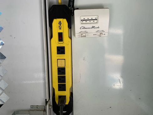 Used 2017 Ford E-350 and Econoline 350 Super Duty image 36