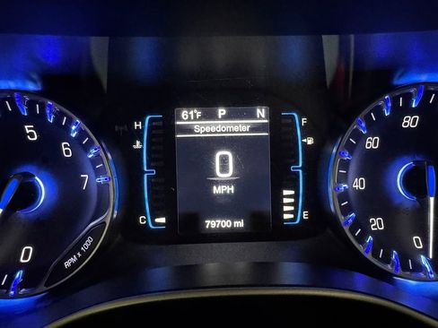 Used 2017 Chrysler Pacifica Touring-L w/ Tire & Wheel Group image 30