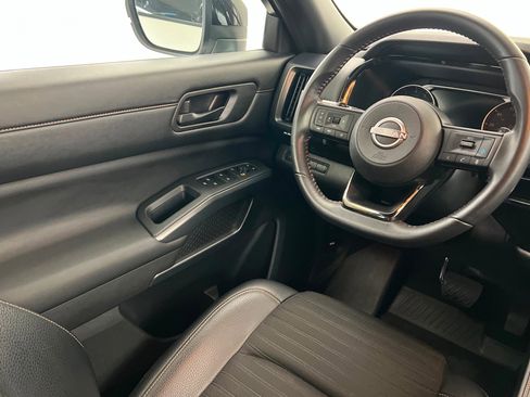 Used 2024 Nissan Pathfinder Rock Creek image 12