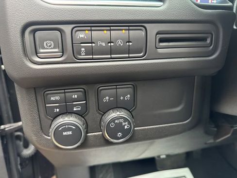 Certified 2023 Chevrolet Suburban LT image 34