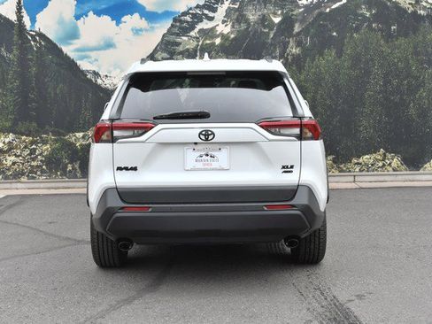 Used 2023 Toyota RAV4 XLE Premium AWD/4WD image 10
