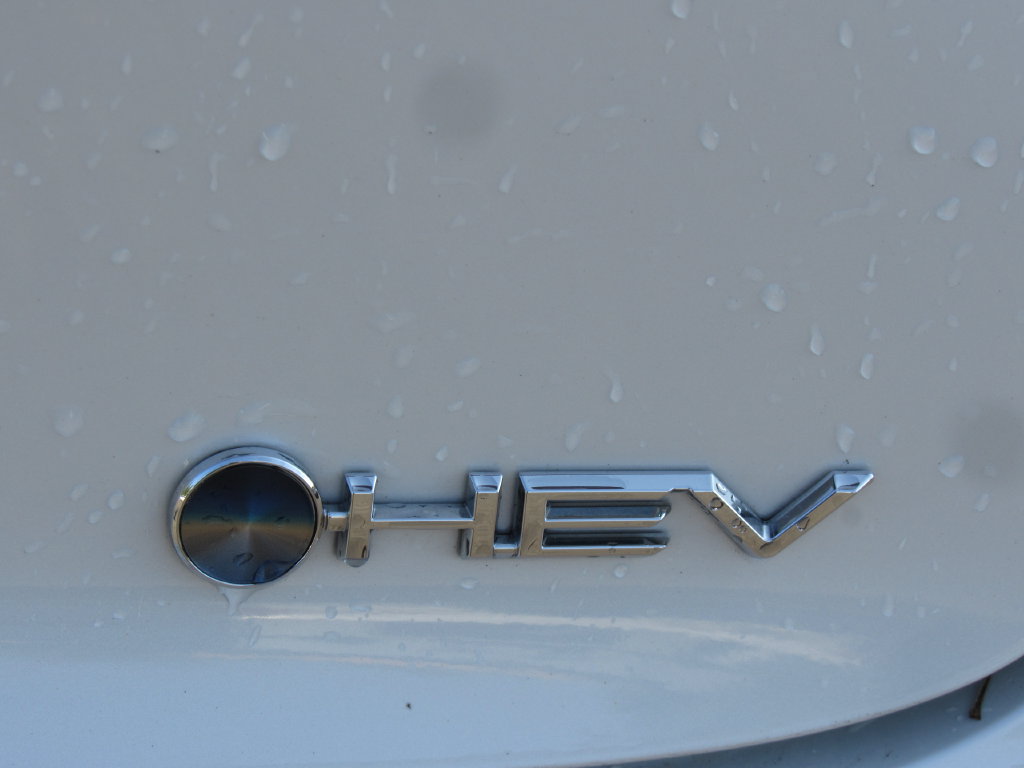 Certified 2025 Toyota Prius XLE FWD image 9