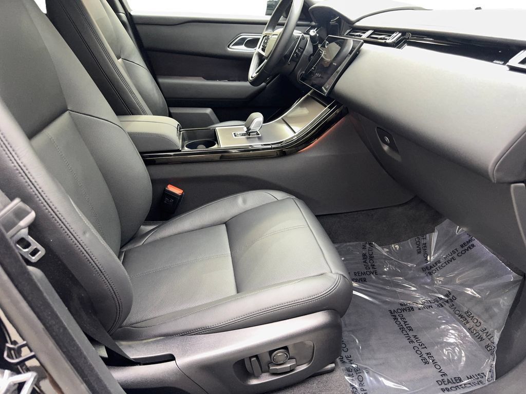 Used 2026 Land Rover Range Rover Velar Dynamic SE AWD/4WD image 45