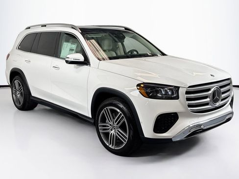 New 2026 Mercedes-Benz GLS 450 4MATIC image 3
