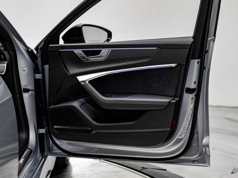 Used 2025 Audi RS 6 performance image 80