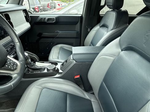 Used 2024 Ford Bronco Outer Banks AWD/4WD image 18