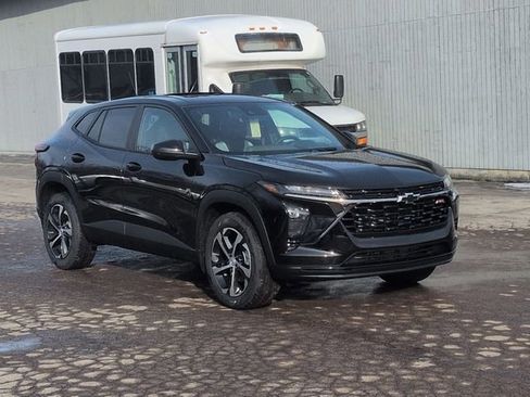 New 2026 Chevrolet Trax RS w/ Sunroof Package image 10
