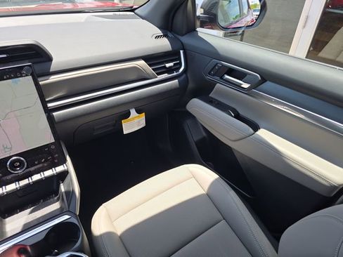 New 2026 GMC Terrain Elevation w/ Elevation Premium Package FWD image 14