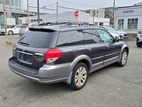 Used 2009 Subaru Outback 2.5i Limited AWD/4WD image 7