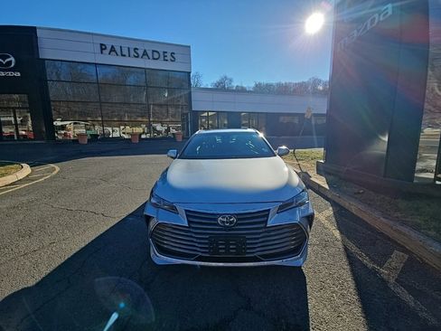 Used 2021 Toyota Avalon Limited w/ Advanced Safety Package image 3
