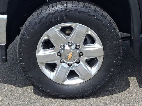 Used 2021 Chevrolet Silverado 2500 LTZ w/ LTZ Premium Package AWD/4WD image 8