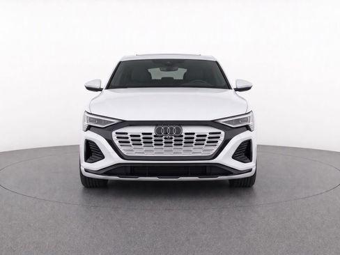 Used 2024 Audi Q8 e-tron Premium Plus AWD/4WD image 6