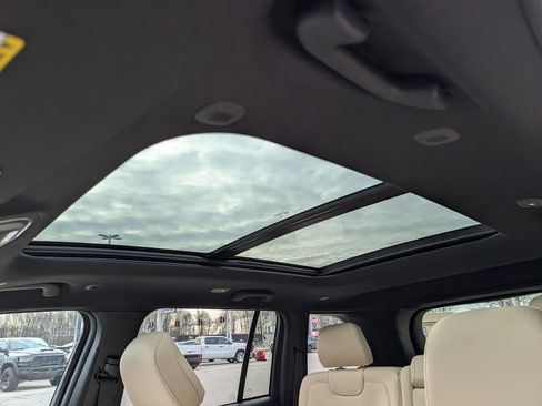 New 2026 Jeep Grand Cherokee Limited w/ Limited Altitude Package image 38