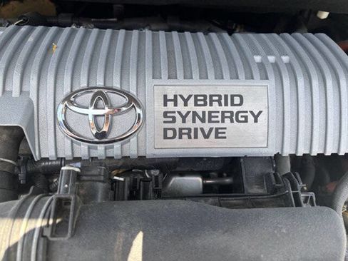Used 2011 Toyota Prius Two image 16