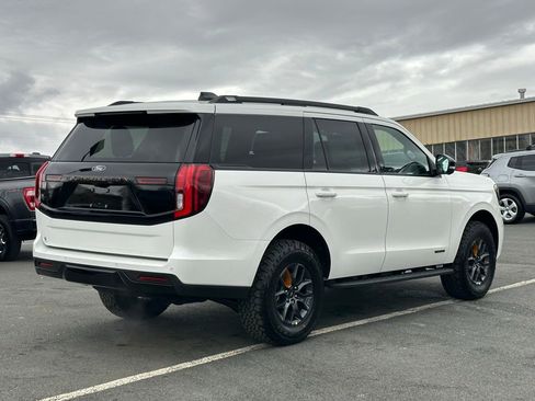 New 2025 Ford Expedition Tremor image 10