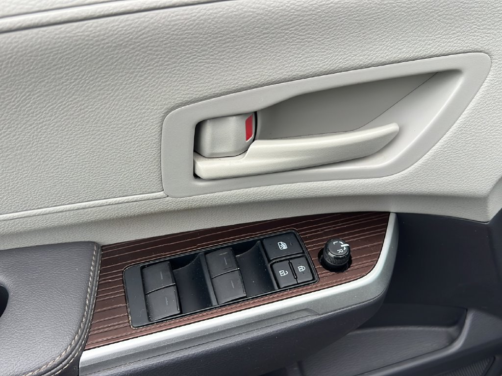 Certified 2021 Toyota Sienna LE FWD image 12