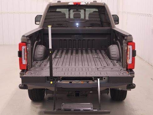 New 2026 Ford F250 Platinum w/ Platinum Plus Package AWD/4WD image 41