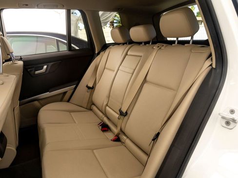 Used 2014 Mercedes-Benz GLK 350 2WD image 19