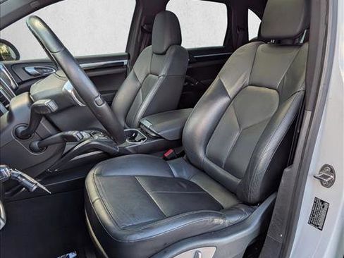 Used 2013 Porsche Cayenne AWD/4WD image 17