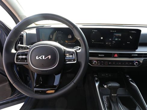 Certified 2024 Kia Sorento X-Line EX AWD/4WD image 14