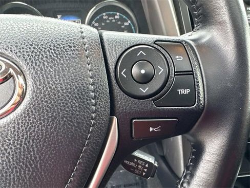Used 2016 Toyota RAV4 Limited image 27