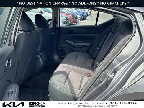Used 2025 Nissan Altima 2.5 SV FWD image 22