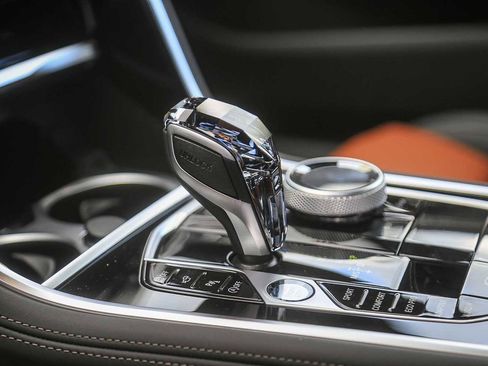 New 2026 BMW M850i xDrive w/ M Carbon Exterior Package image 19