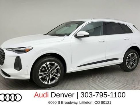Used 2025 Audi Q5 Premium w/ 19" Wheel Package AWD/4WD image 6