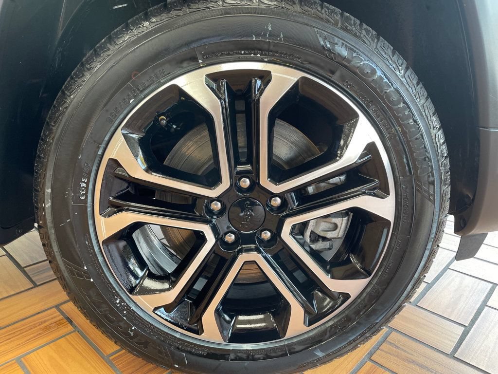 Used 2023 Jeep Compass Limited AWD/4WD image 30