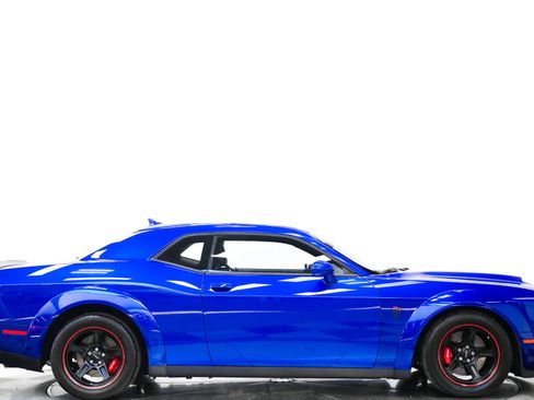 Used 2018 Dodge Challenger SRT Demon RWD image 2
