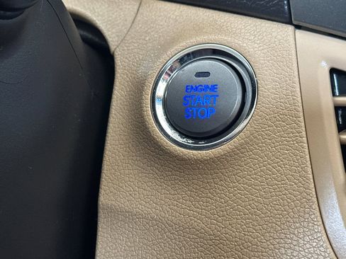 Used 2013 Hyundai Elantra Limited w/ Technology Pkg image 20