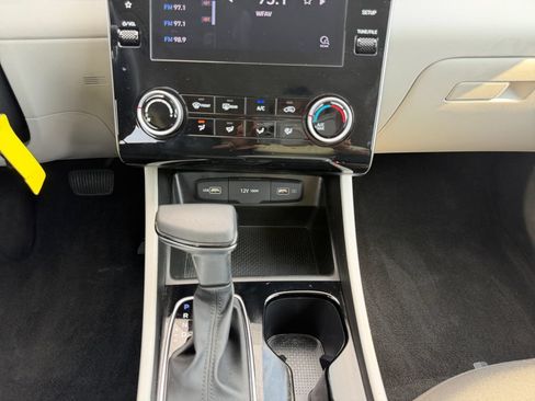 Used 2023 Hyundai Tucson SE FWD image 13