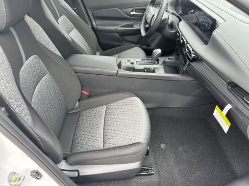 New 2026 Nissan Sentra SV w/ SV Convenience Package image 13