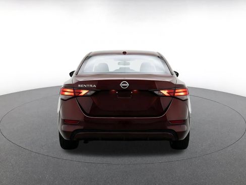 Used 2025 Nissan Sentra SV FWD image 8