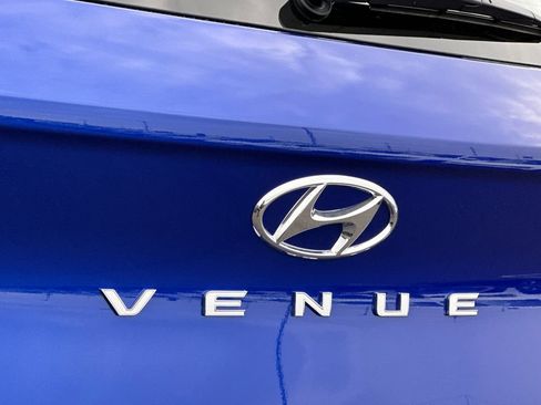 Used 2026 Hyundai Venue SEL FWD image 24