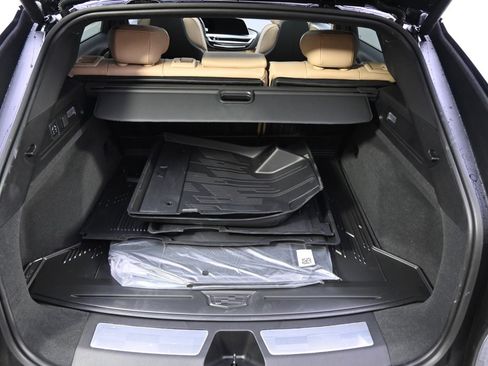 New 2025 Cadillac Lyriq Luxury image 19