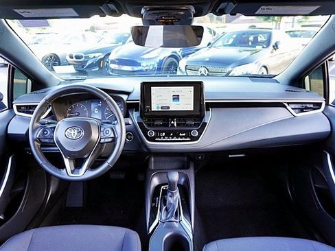 Used 2025 Toyota Corolla SE image 17
