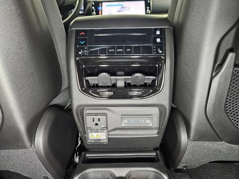 New 2026 Jeep Grand Cherokee L Limited AWD/4WD image 14