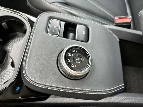 Used 2024 Ford Mustang Mach-E Premium image 29