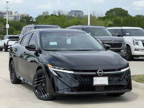 New 2026 Nissan Sentra SR image 2