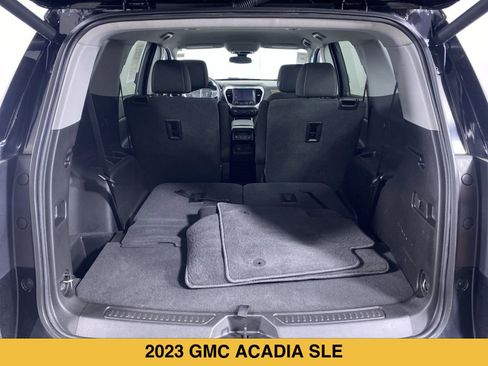 Used 2023 GMC Acadia SLE w/ Driver Convenience Package FWD image 13