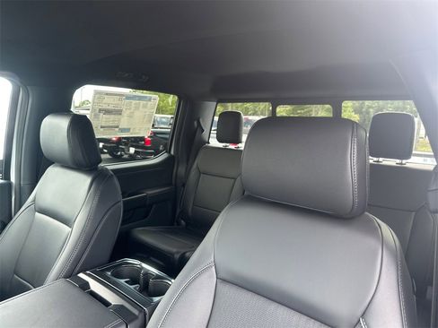 New 2025 Ford F150 Lariat w/ Equipment Group 501A Mid image 18