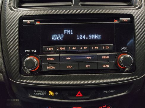 Used 2015 Mitsubishi Outlander Sport ES FWD image 25