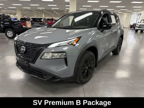Used 2023 Nissan Rogue SV w/ SV Premium B Package AWD/4WD image 3