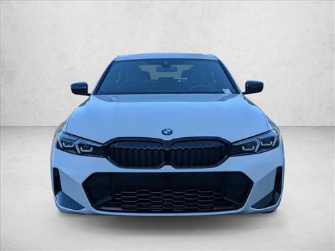 Used 2025 BMW 330i Sedan w/ M Sport Package RWD image 2